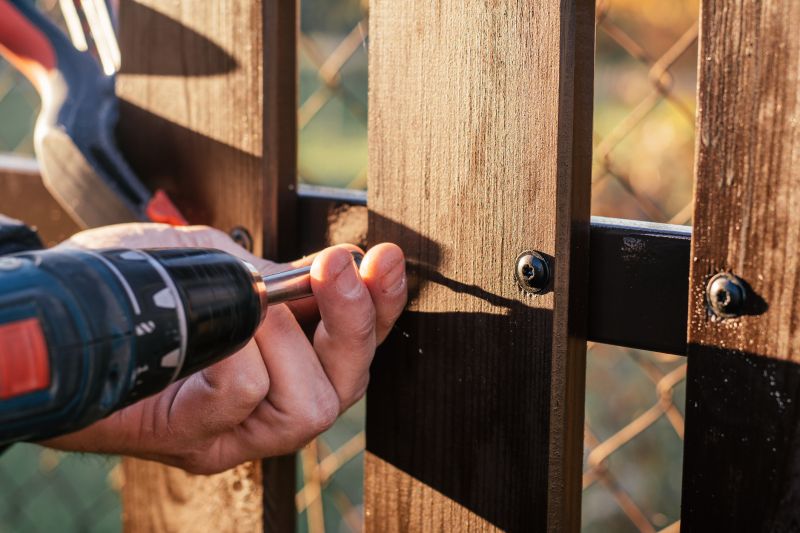 Broken Fence Repair Costs — Cost of Broken Fence Repair