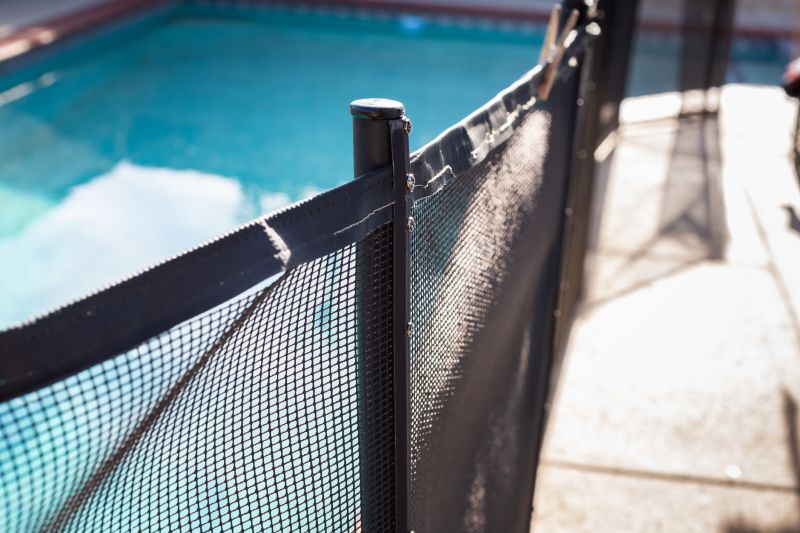 Mesh Pool Fence Construction